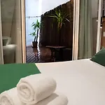 Guest house Bailen House 4*