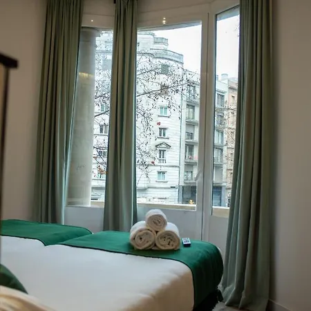 Bailen House Гостевой дом Барселона
