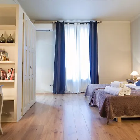 Pensionat Bailen House 4*